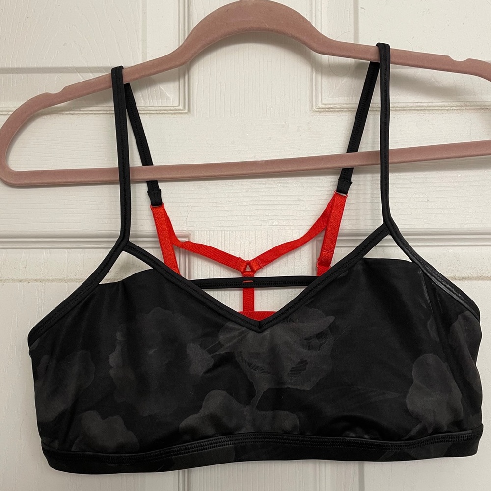 Lululemon sports bra. Size 10